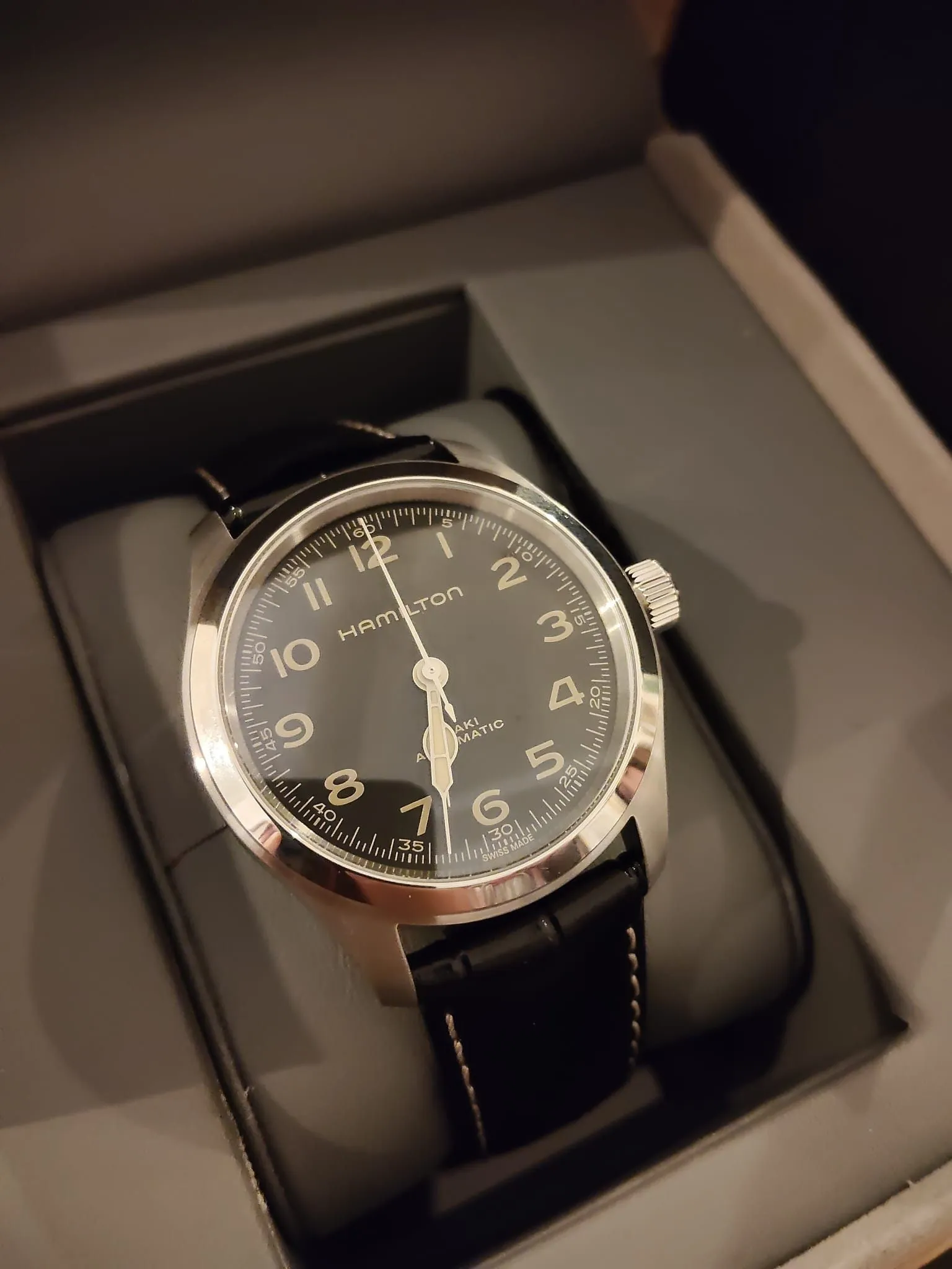 Hamilton Khaki Field Murph dans sa boîte